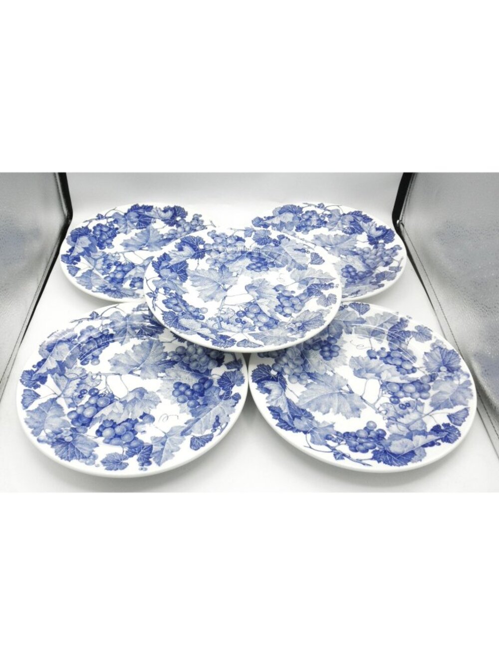 Furio Blue Grapes And Leaves Dinner Plates Set of 5 Italy Vintage Retired